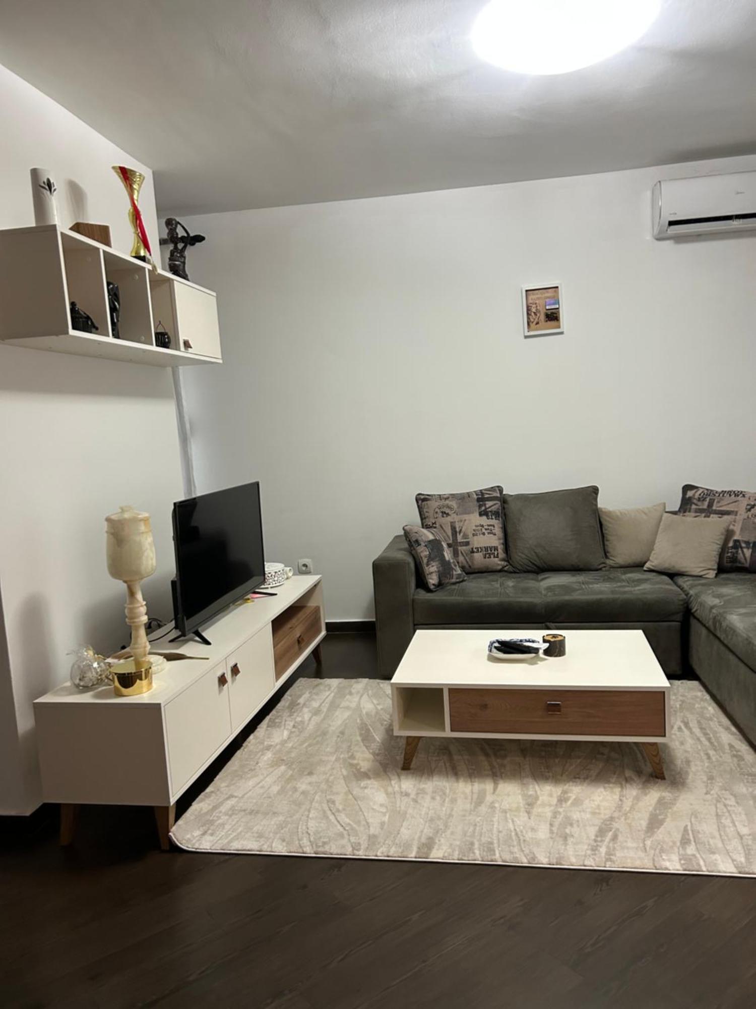 Apartman Josip Kotor Luaran gambar