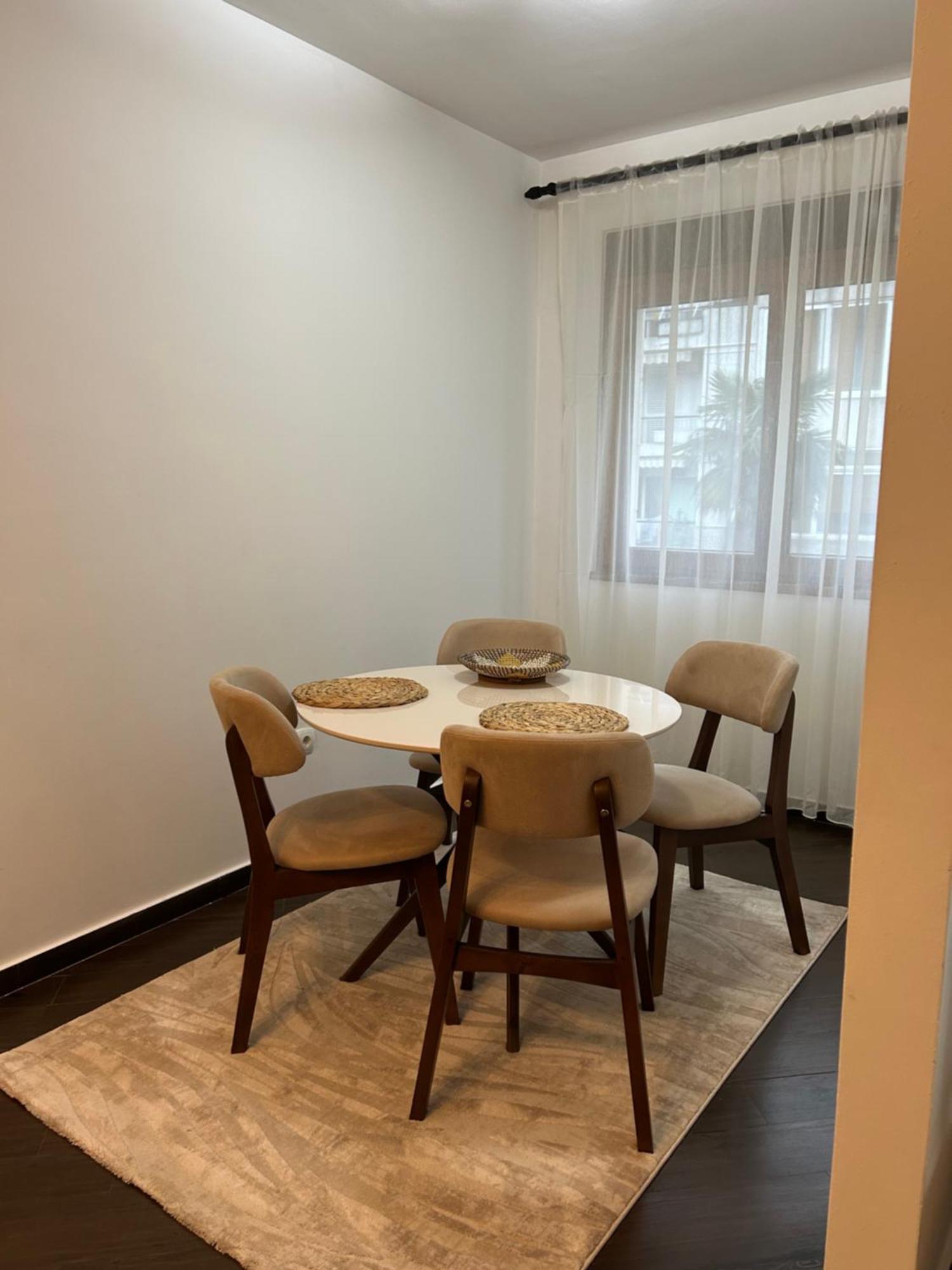 Apartman Josip Kotor Luaran gambar